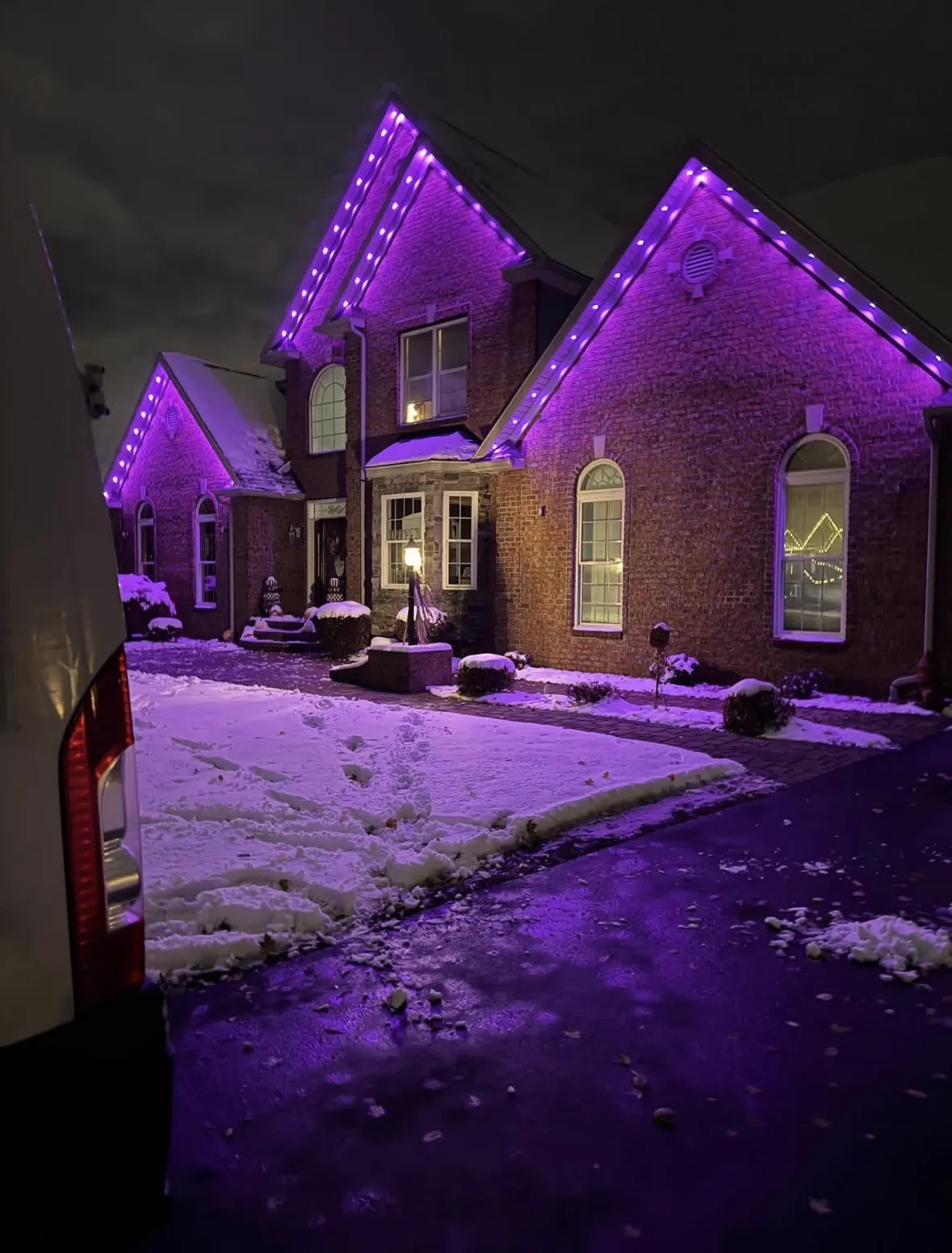 Christmas lighting display installed by GlowExpress